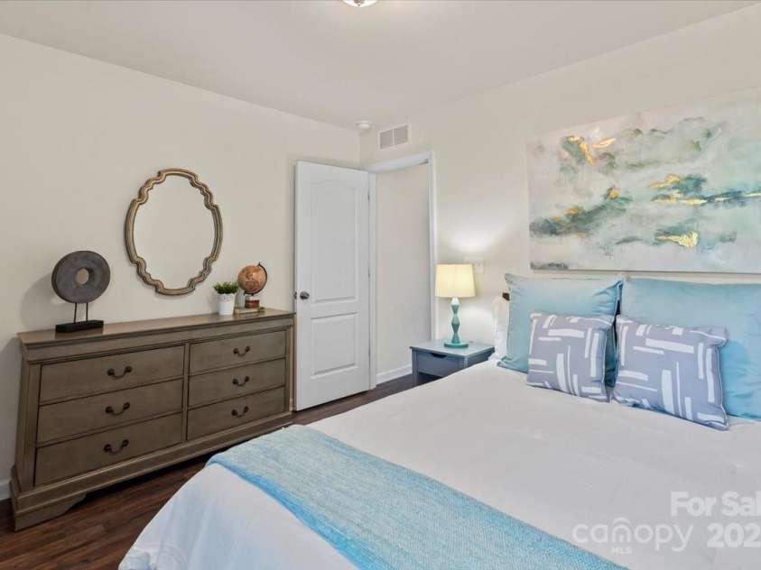 5703 Eleanor Rigby Road, Charlotte, NC 28278.  MLS# CAR4232389, YatesRealty ID 2517. Upstairs bedroom