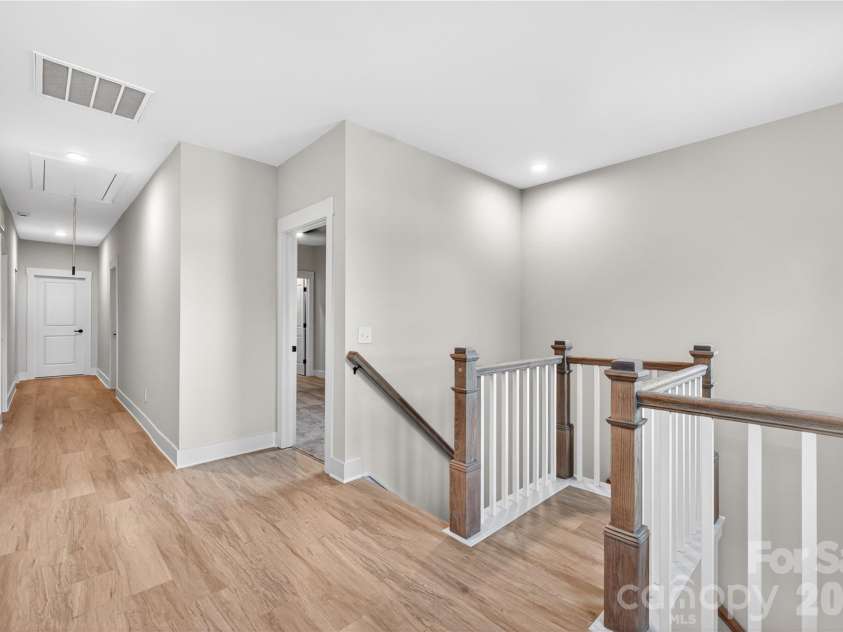 3883 12th Street, Hickory, NC 28601.  MLS# CAR4381107, YatesRealty ID 25170. 