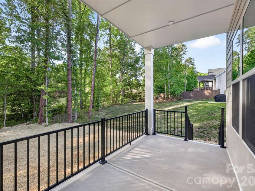 3883 12th Street, Hickory, NC 28601.  MLS# CAR4381107, YatesRealty ID 25170. 