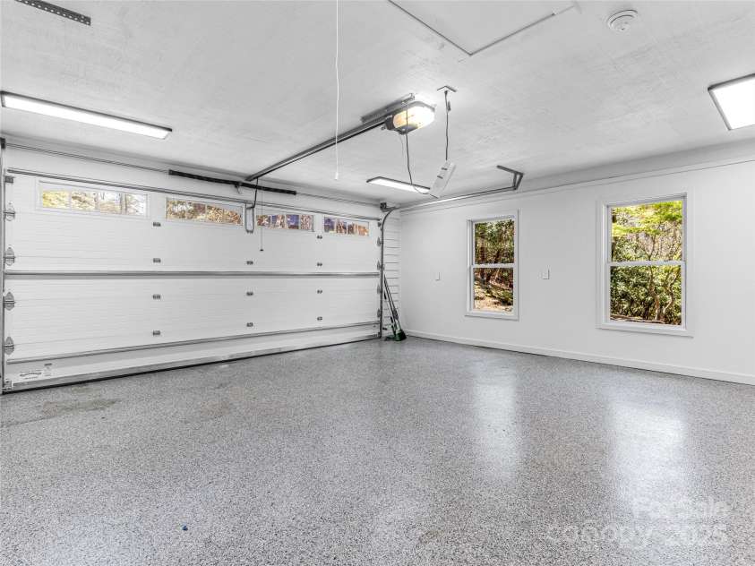 80 Raven Rock Vista, Lake Toxaway, NC 28747.  MLS# CAR4280611, YatesRealty ID 25171. 