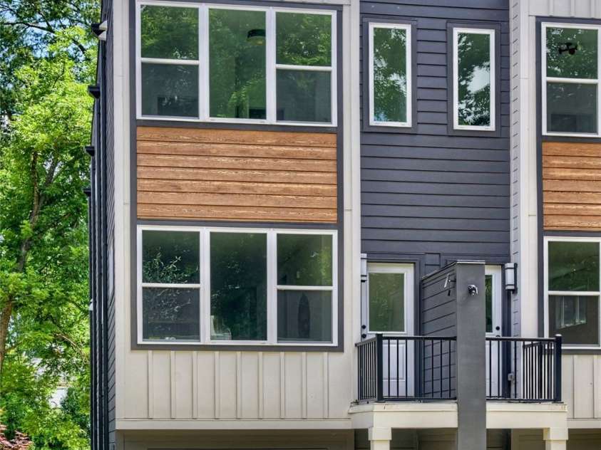 209 Coxe Avenue, Charlotte, NC 28208.  MLS# CAR4272004, YatesRealty ID 25172. 