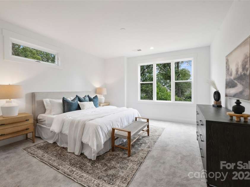 209 Coxe Avenue, Charlotte, NC 28208.  MLS# CAR4317476, YatesRealty ID 25172. 