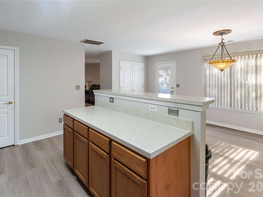 317 Ashton Bluff Circle, Mount Holly, NC 28120.  MLS# CAR4353434, YatesRealty ID 25172. 
