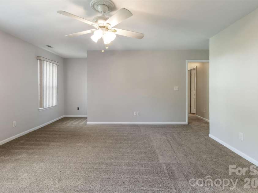 317 Ashton Bluff Circle, Mount Holly, NC 28120.  MLS# CAR4353434, YatesRealty ID 25172. 