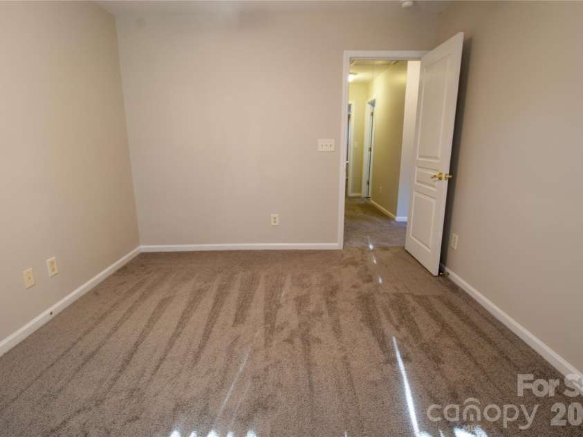 317 Ashton Bluff Circle, Mount Holly, NC 28120.  MLS# CAR4353434, YatesRealty ID 25172. 