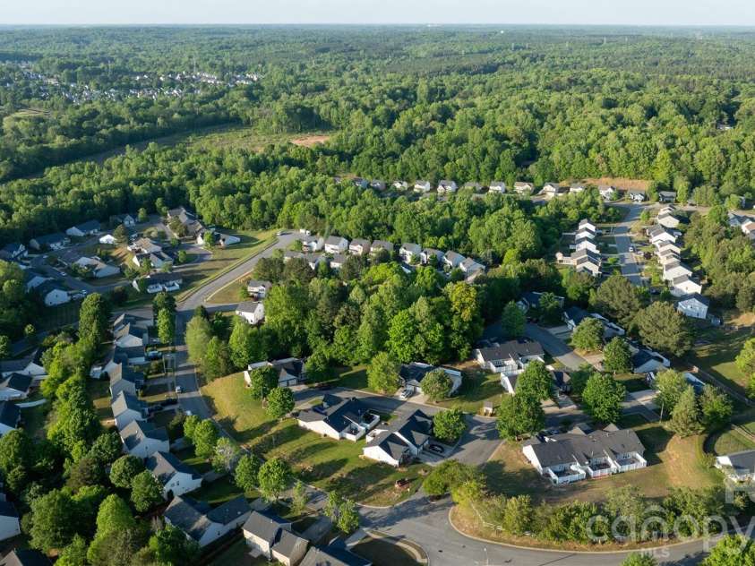 317 Ashton Bluff Circle, Mount Holly, NC 28120.  MLS# CAR4353434, YatesRealty ID 25172. 