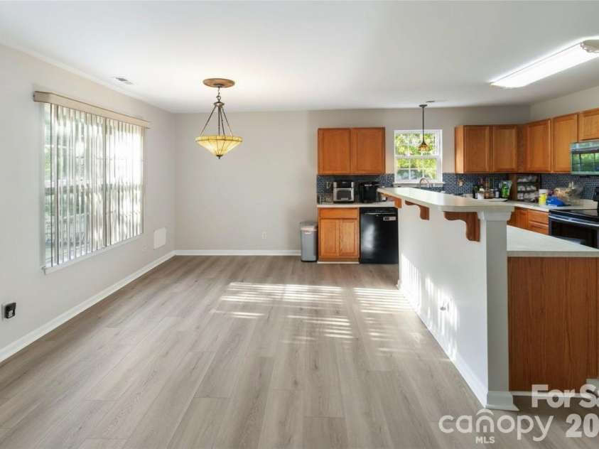 317 Ashton Bluff Circle, Mount Holly, NC 28120.  MLS# CAR4353434, YatesRealty ID 25172. 