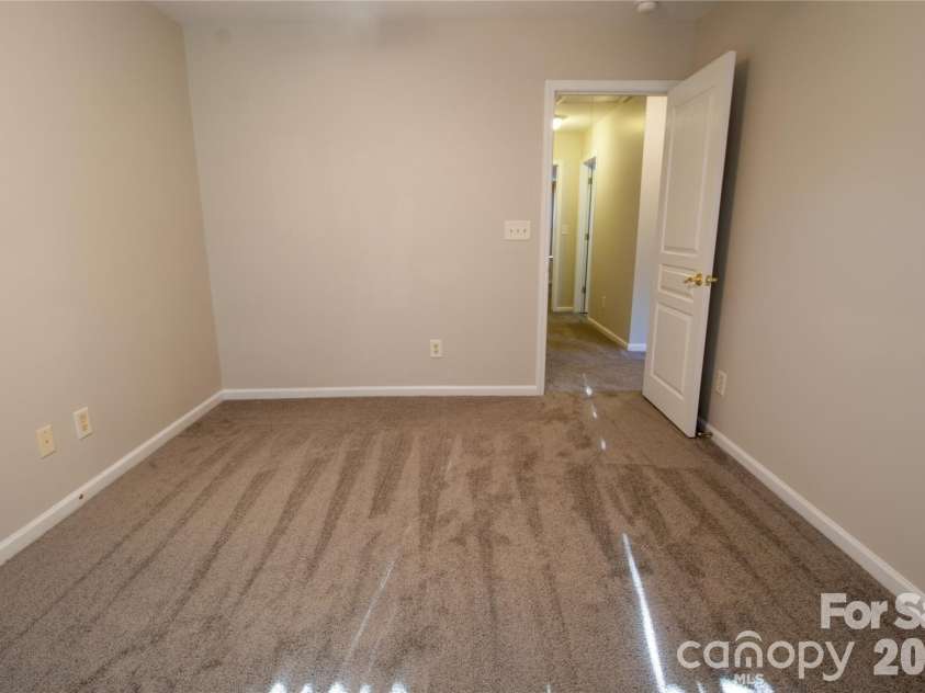 317 Ashton Bluff Circle, Mount Holly, NC 28120.  MLS# CAR4353434, YatesRealty ID 25172. 