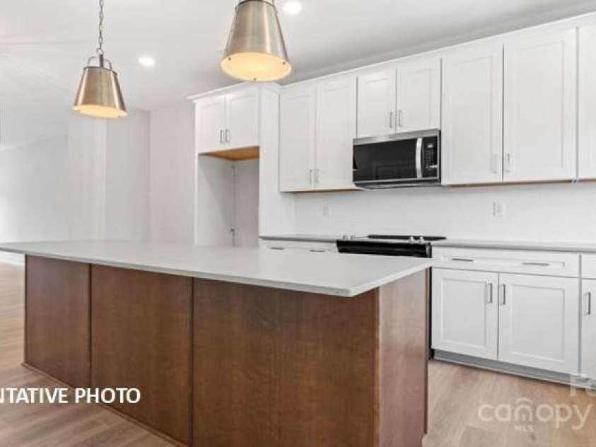 740 Falling Oak Alley, Huntersville, NC 28078.  MLS# CAR4280491, YatesRealty ID 25173. 