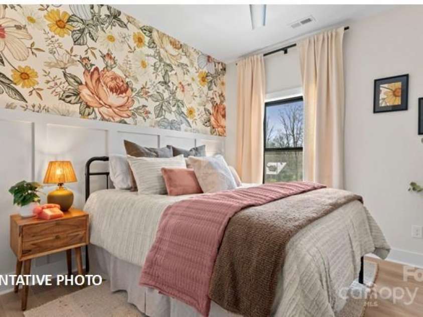 740 Falling Oak Alley, Huntersville, NC 28078.  MLS# CAR4280491, YatesRealty ID 25173. 