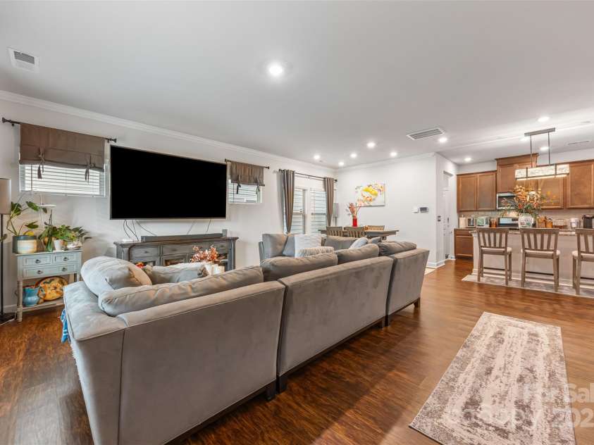11965 Hambright Road, Huntersville, NC 28078.  MLS# CAR4293527, YatesRealty ID 25174. 