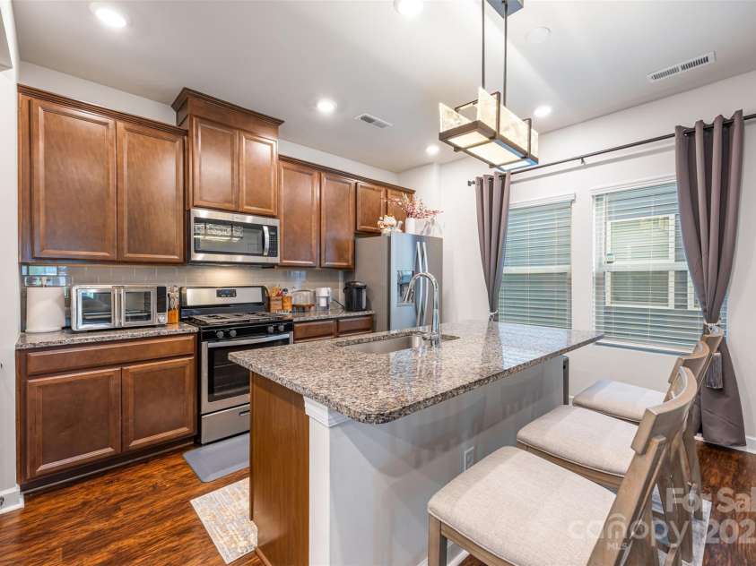 11965 Hambright Road, Huntersville, NC 28078.  MLS# CAR4293527, YatesRealty ID 25174. 