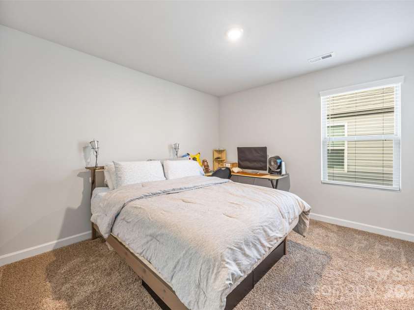 11965 Hambright Road, Huntersville, NC 28078.  MLS# CAR4293527, YatesRealty ID 25174. 