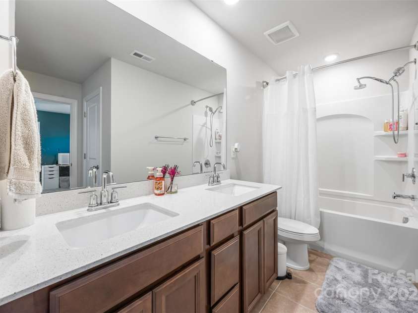 11965 Hambright Road, Huntersville, NC 28078.  MLS# CAR4293527, YatesRealty ID 25174. 