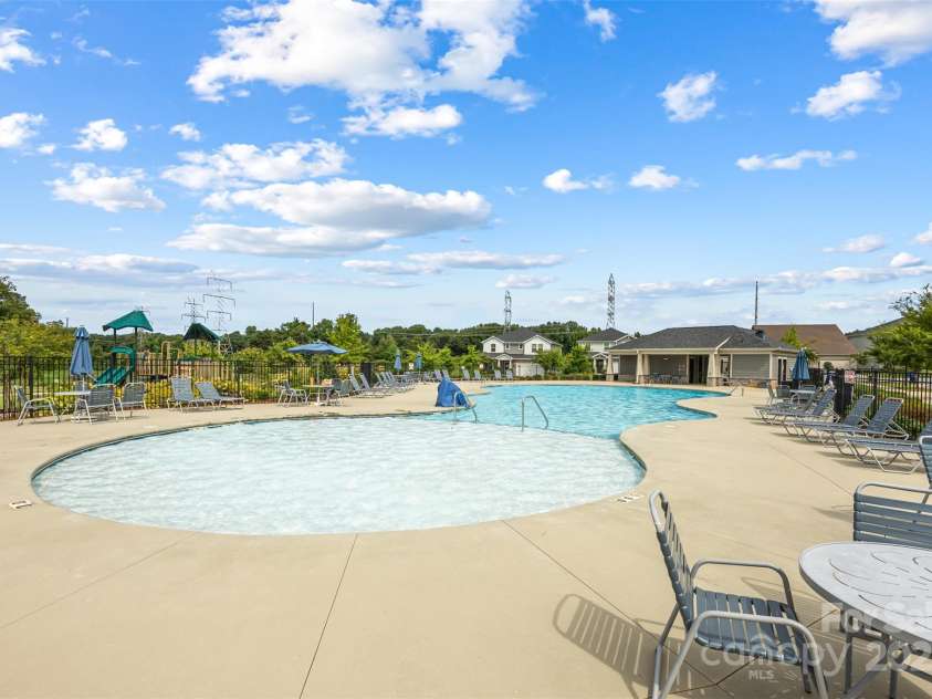 11965 Hambright Road, Huntersville, NC 28078.  MLS# CAR4293527, YatesRealty ID 25174. 
