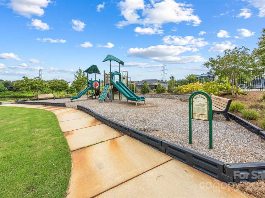 11965 Hambright Road, Huntersville, NC 28078.  MLS# CAR4293527, YatesRealty ID 25174. 