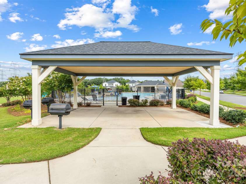 11965 Hambright Road, Huntersville, NC 28078.  MLS# CAR4293527, YatesRealty ID 25174. 