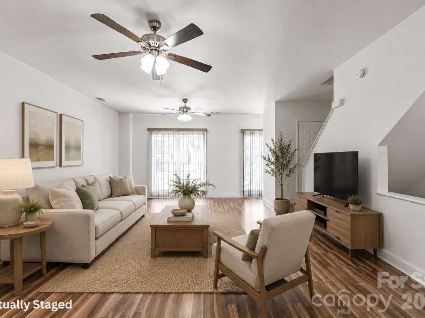 1707 Kashmir White Lane, Fort Mill, SC 29708.  MLS# CAR4382077, YatesRealty ID 25174. 