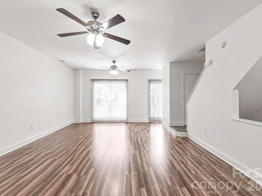 1707 Kashmir White Lane, Fort Mill, SC 29708.  MLS# CAR4382077, YatesRealty ID 25174. 