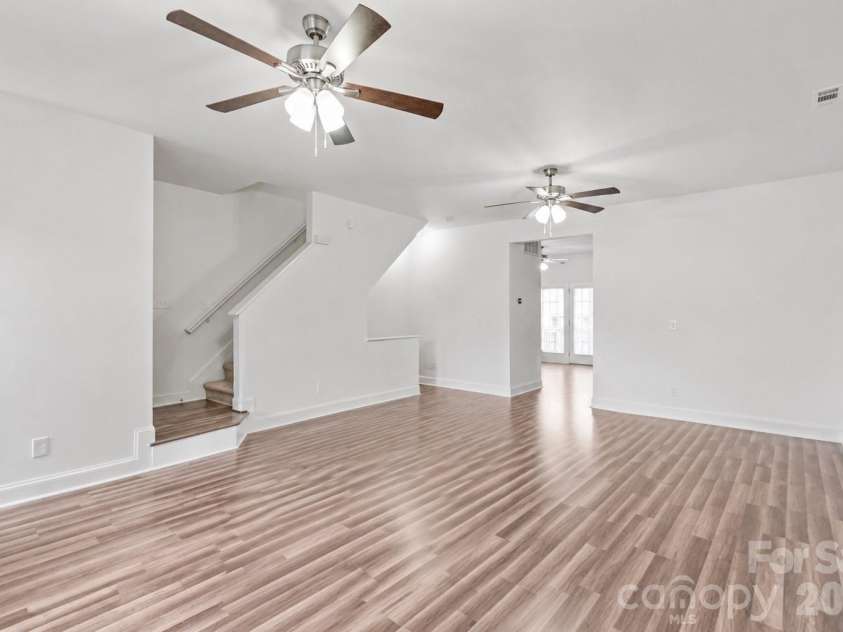 1707 Kashmir White Lane, Fort Mill, SC 29708.  MLS# CAR4382077, YatesRealty ID 25174. 