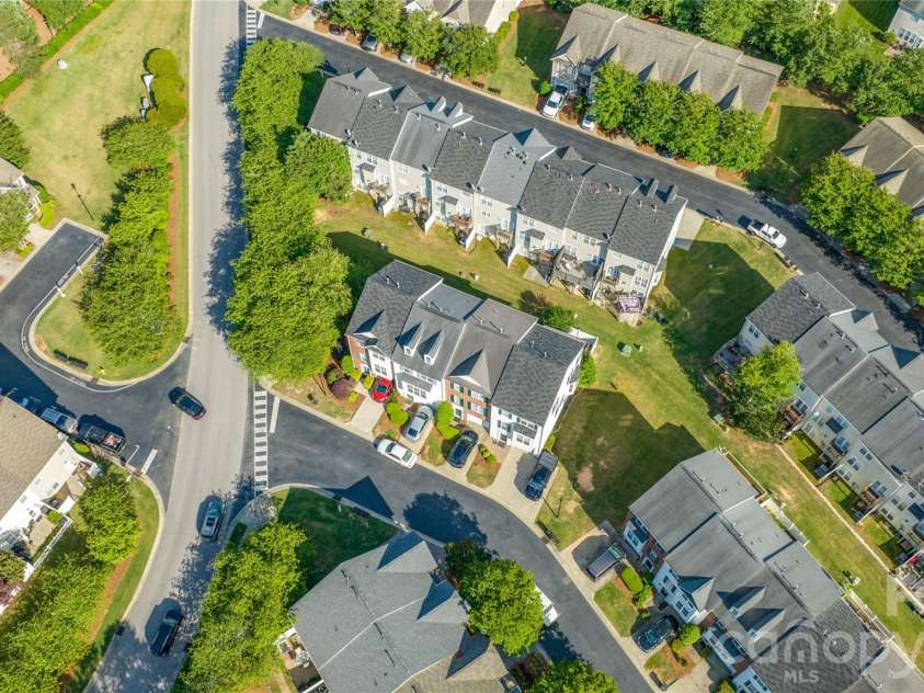 1707 Kashmir White Lane, Fort Mill, SC 29708.  MLS# CAR4382077, YatesRealty ID 25174. 