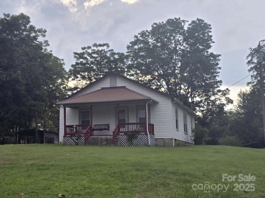 7601 Rhodhiss Road, Connelly Springs, NC 28612.  MLS# CAR4279678, YatesRealty ID 25175. 