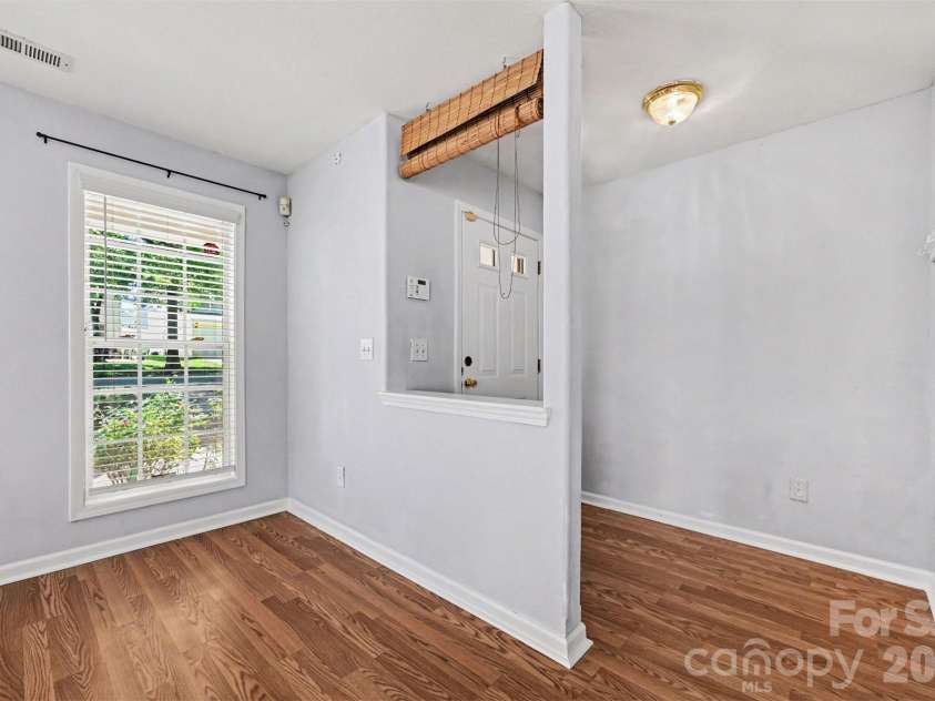 2635 Meadow Knoll Drive, Charlotte, NC 28269.  MLS# CAR4380995, YatesRealty ID 25176. 