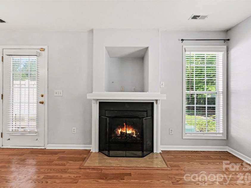 2635 Meadow Knoll Drive, Charlotte, NC 28269.  MLS# CAR4380995, YatesRealty ID 25176. 