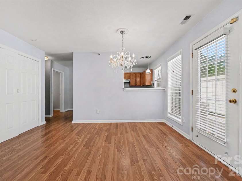 2635 Meadow Knoll Drive, Charlotte, NC 28269.  MLS# CAR4380995, YatesRealty ID 25176. 