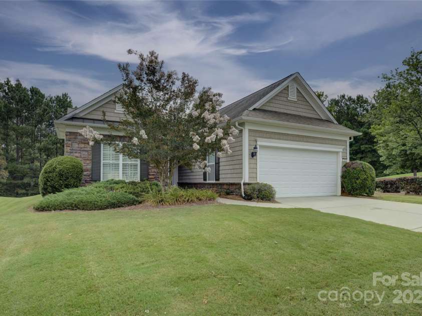 4004 Twiddy Street, Fort Mill, SC 29707.  MLS# CAR4279197, YatesRealty ID 25176. 4004 Twiddy Street