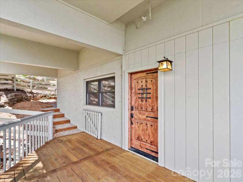 49 Slickrock Ridge Way, Burnsville, NC 28714.  MLS# CAR4367218, YatesRealty ID 25177. 