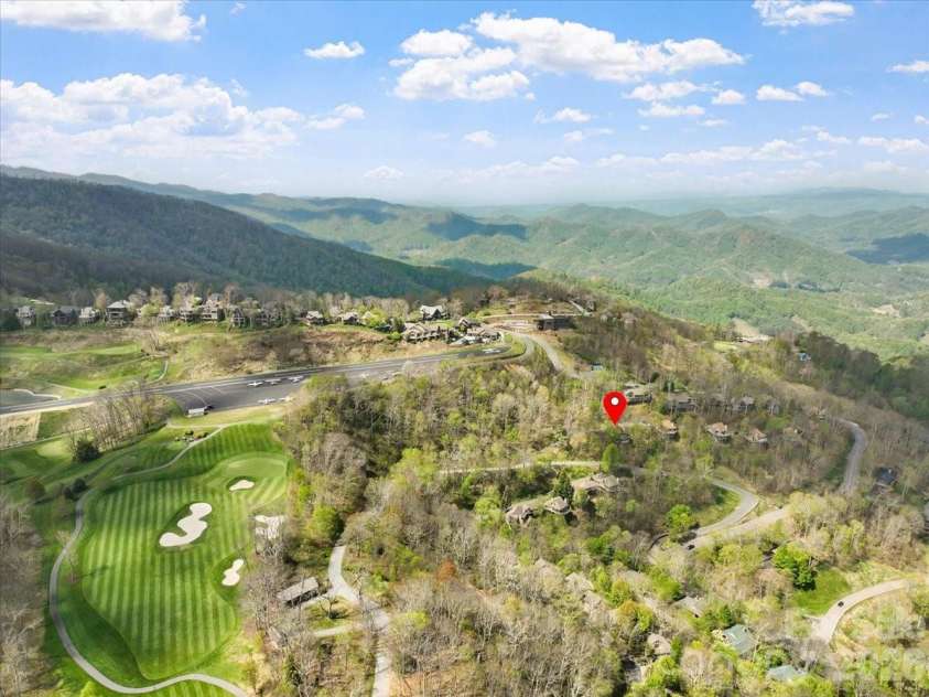 49 Slickrock Ridge Way, Burnsville, NC 28714.  MLS# CAR4367218, YatesRealty ID 25177. Location, location, location!