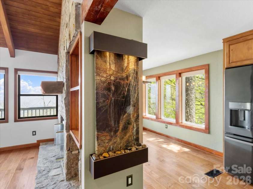 49 Slickrock Ridge Way, Burnsville, NC 28714.  MLS# CAR4367218, YatesRealty ID 25177. Marble water-wall feature