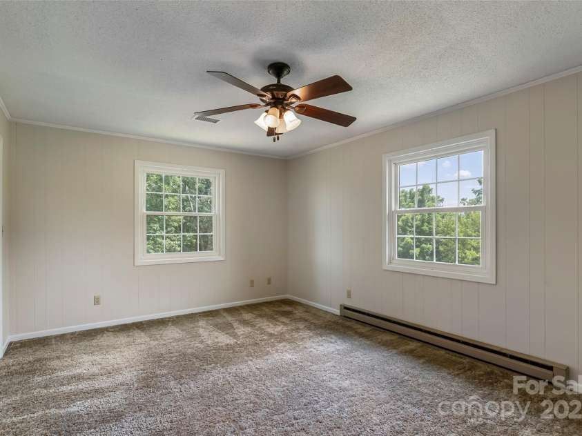 107 Dale Circle, Morganton, NC 28655.  MLS# CAR4280620, YatesRealty ID 25178. 