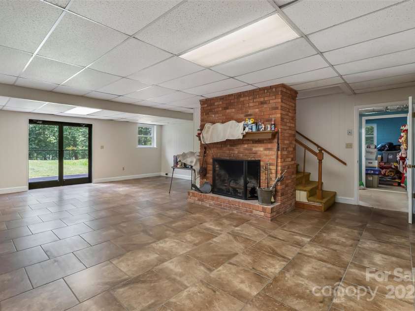 107 Dale Circle, Morganton, NC 28655.  MLS# CAR4280620, YatesRealty ID 25178. 