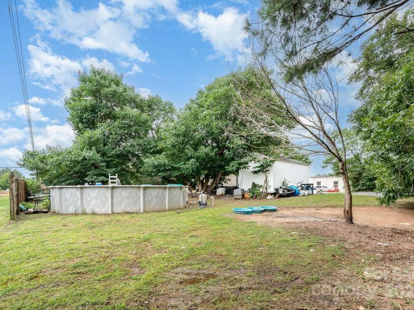 1477 Flat Creek Road, Lancaster, SC 29720.  MLS# CAR4280233, YatesRealty ID 25179. 