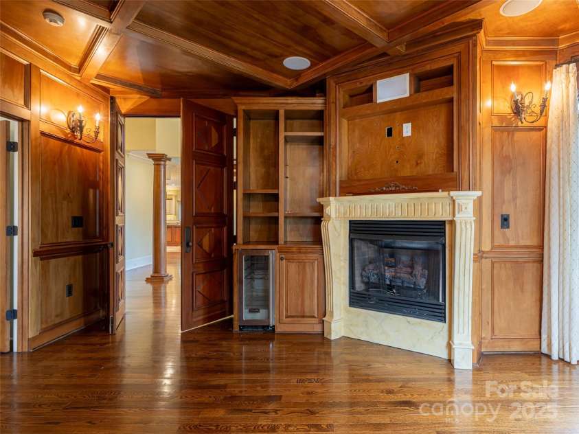 10 Walnut Lane, Fletcher, NC 28732.  MLS# CAR4333639, YatesRealty ID 2518. 