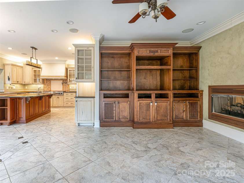 10 Walnut Lane, Fletcher, NC 28732.  MLS# CAR4333639, YatesRealty ID 2518. 