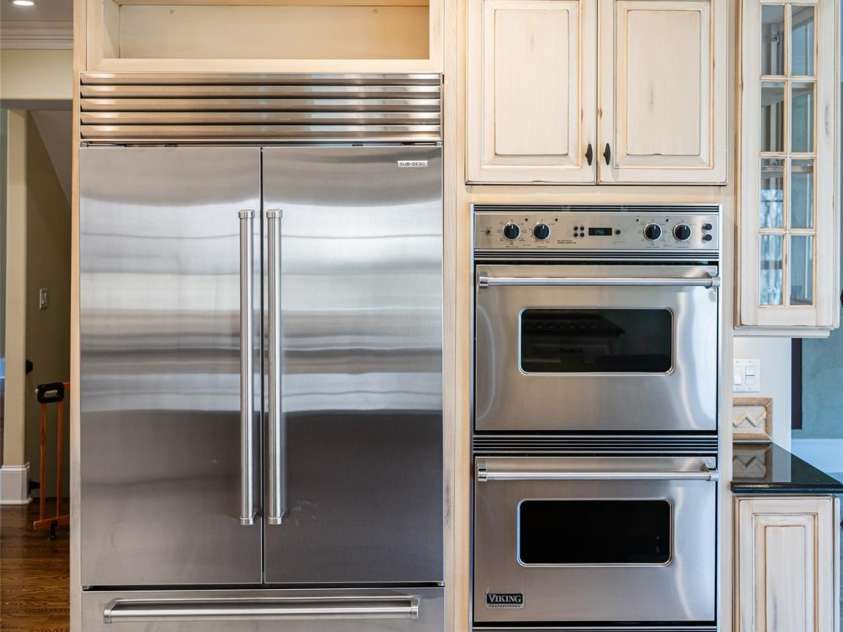 10 Walnut Lane, Fletcher, NC 28732.  MLS# CAR4333639, YatesRealty ID 2518. 