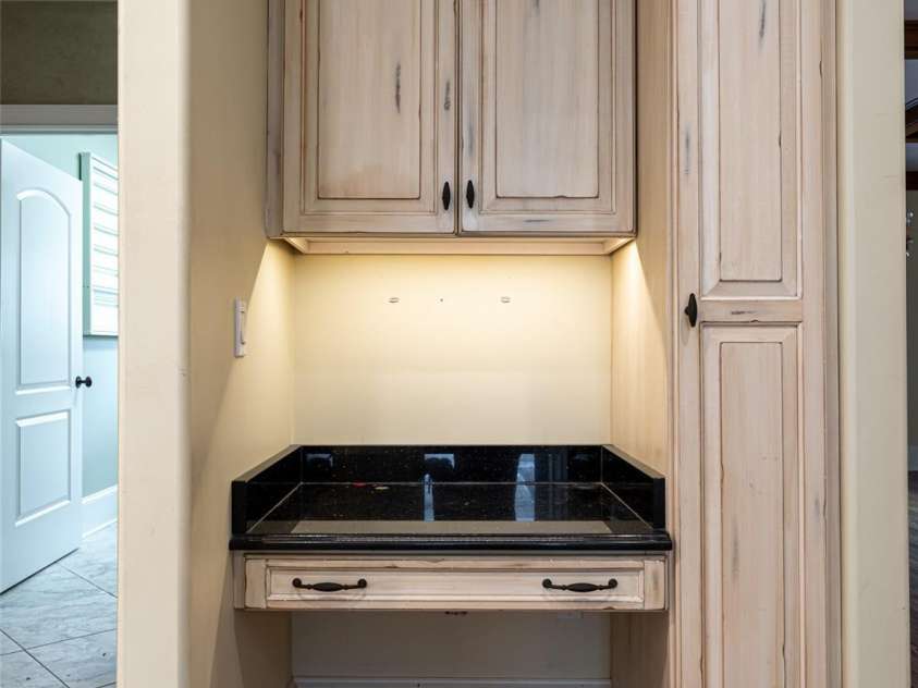 10 Walnut Lane, Fletcher, NC 28732.  MLS# CAR4333639, YatesRealty ID 2518. 