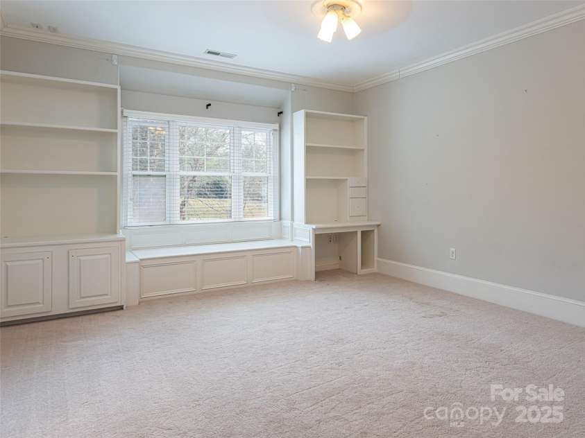 10 Walnut Lane, Fletcher, NC 28732.  MLS# CAR4333639, YatesRealty ID 2518. 