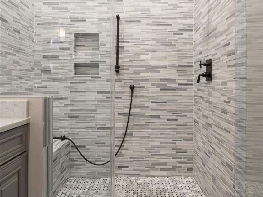 10 Walnut Lane, Fletcher, NC 28732.  MLS# CAR4333639, YatesRealty ID 2518. 