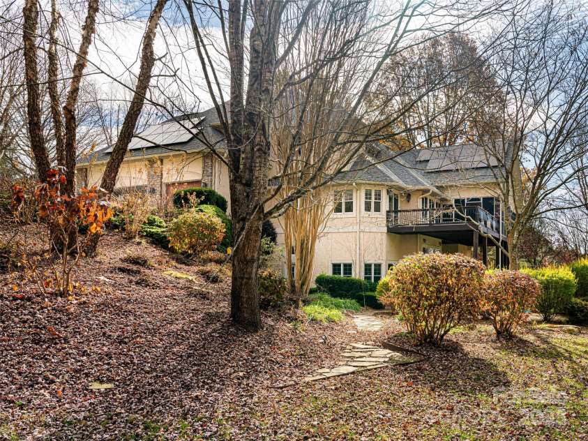 10 Walnut Lane, Fletcher, NC 28732.  MLS# CAR4333639, YatesRealty ID 2518. 