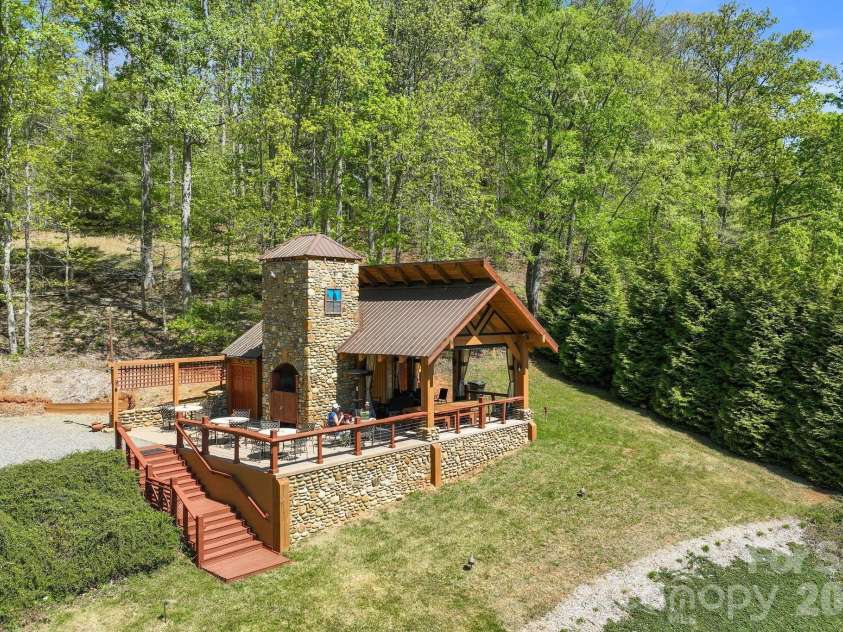 404 Amanda Drive, Mars Hill, NC 28754.  MLS# CAR4374158, YatesRealty ID 25181. Mountain MeadowsClubhouse