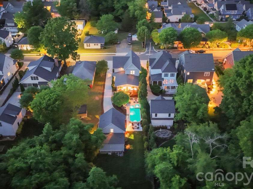 351 Delburg Street, Davidson, NC 28036.  MLS# CAR4375169, YatesRealty ID 25182. 