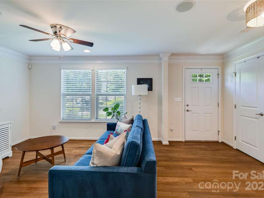 4060 Zilker Park Drive, Charlotte, NC 28217.  MLS# CAR4264904, YatesRealty ID 25182. 