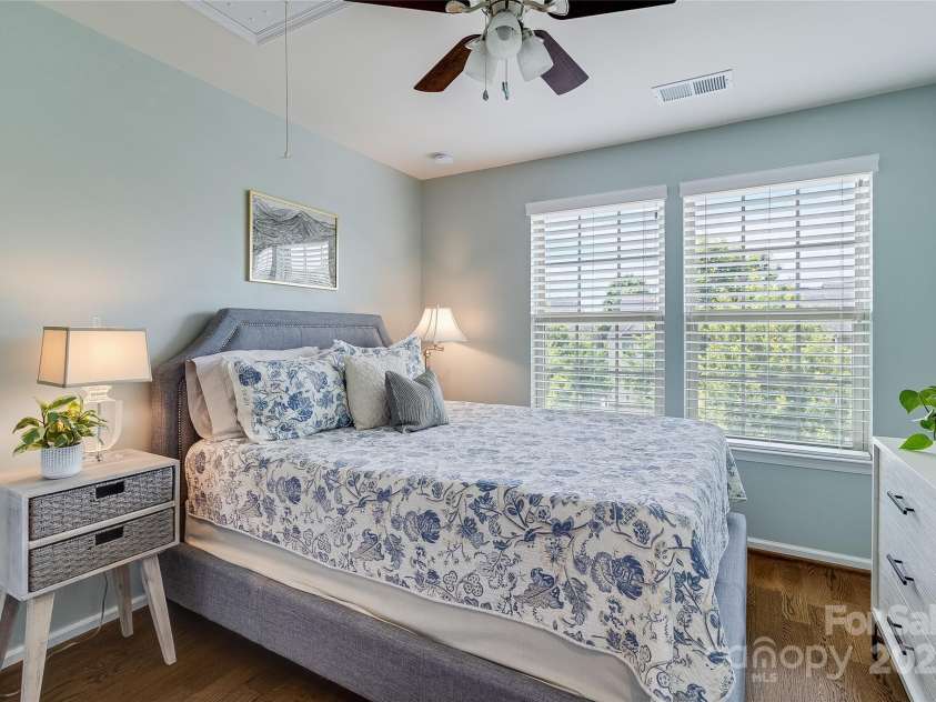 4060 Zilker Park Drive, Charlotte, NC 28217.  MLS# CAR4264904, YatesRealty ID 25182. 