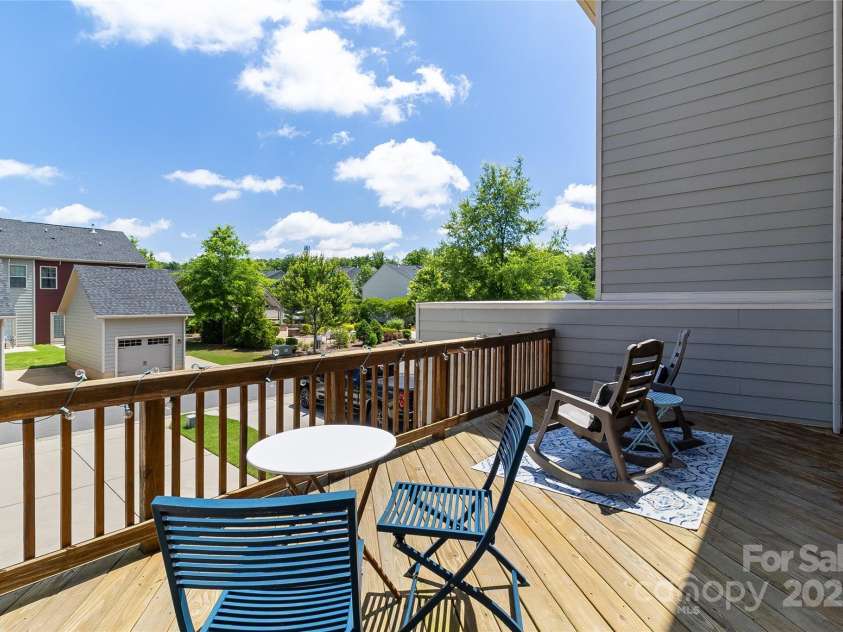 4060 Zilker Park Drive, Charlotte, NC 28217.  MLS# CAR4264904, YatesRealty ID 25182. 