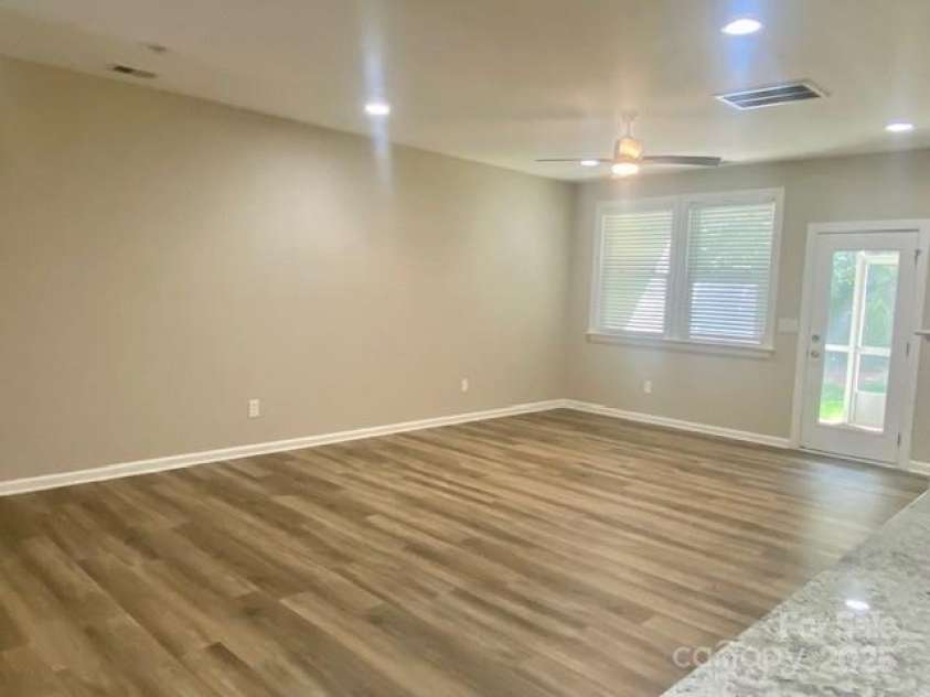10416 Audubon Ridge Drive, Cornelius, NC 28031.  MLS# CAR4269023, YatesRealty ID 25183. 
