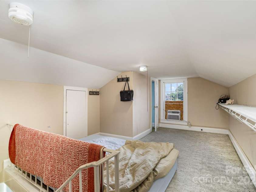 404 1st Street, Cherryville, NC 28021.  MLS# CAR4235122, YatesRealty ID 25184. 